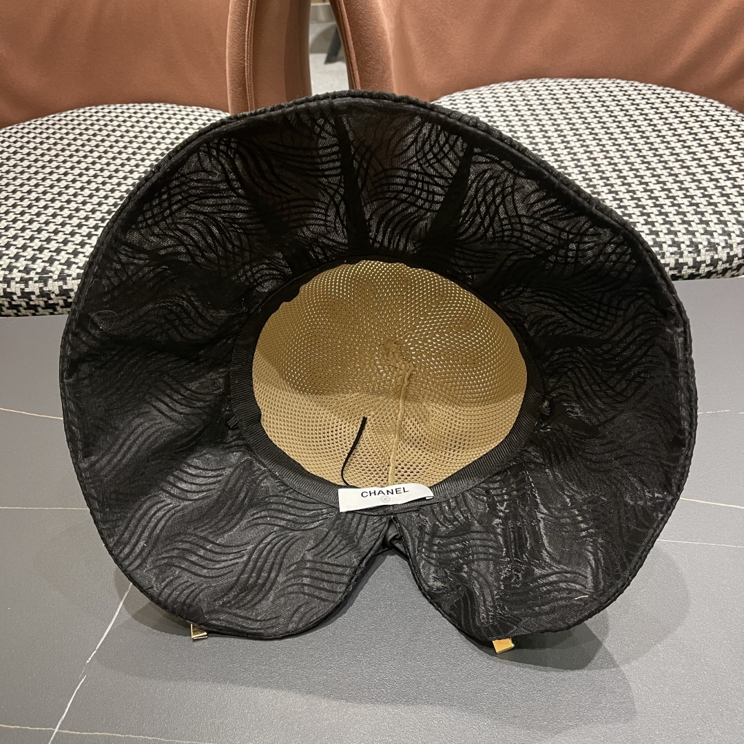 香奈儿Chanel新款夏季女防紫外线渔夫帽户外遮脸太阳帽字母镂空帽出游沙滩防晒