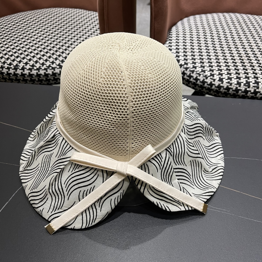 香奈儿Chanel新款夏季女防紫外线渔夫帽户外遮脸太阳帽字母镂空帽出游沙滩防晒