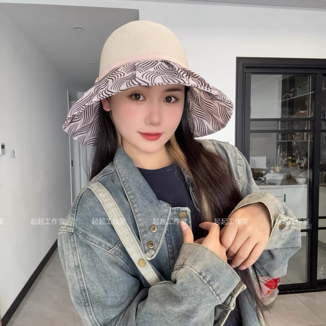 香奈儿Chanel新款夏季女防紫外线渔夫帽户外遮脸太阳帽字母镂空帽出游沙滩防晒