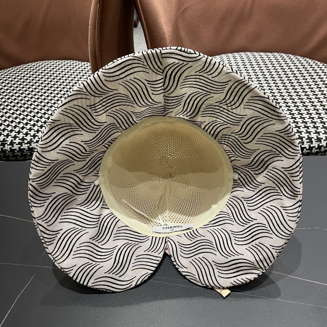 香奈儿Chanel新款夏季女防紫外线渔夫帽户外遮脸太阳帽字母镂空帽出游沙滩防晒