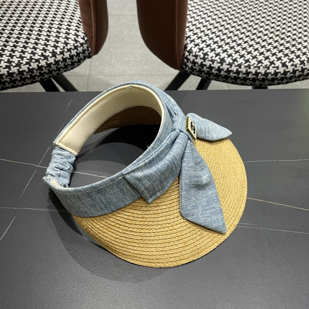  香奈儿CHANEL 2025新款蝴蝶结草编空顶帽女夏出游大
檐防紫外线遮阳太阳帽显脸小