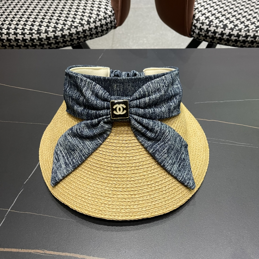  香奈儿CHANEL 2025新款蝴蝶结草编空顶帽女夏出游大
檐防紫外线遮阳太阳帽显脸小