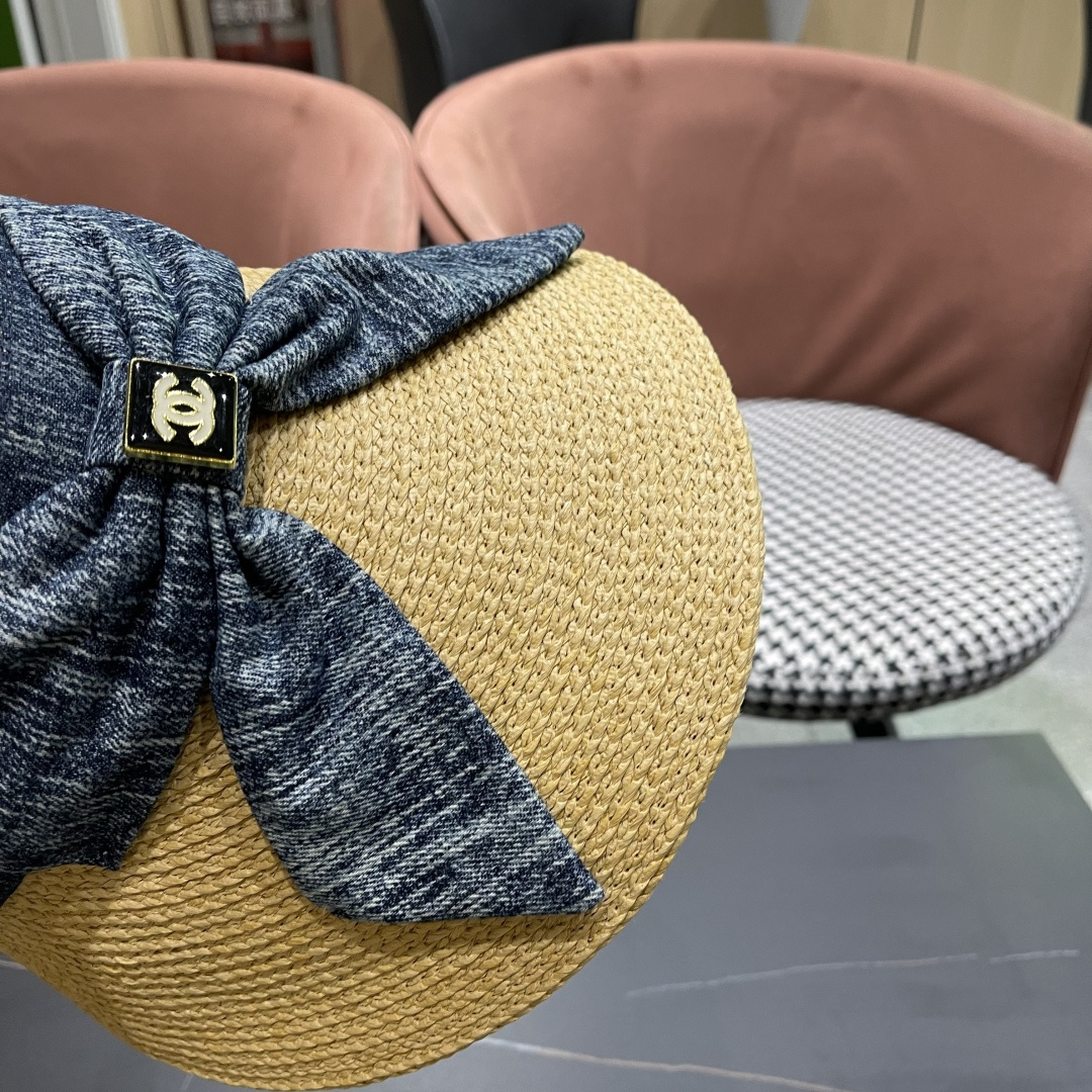  香奈儿CHANEL 2025新款蝴蝶结草编空顶帽女夏出游大
檐防紫外线遮阳太阳帽显脸小