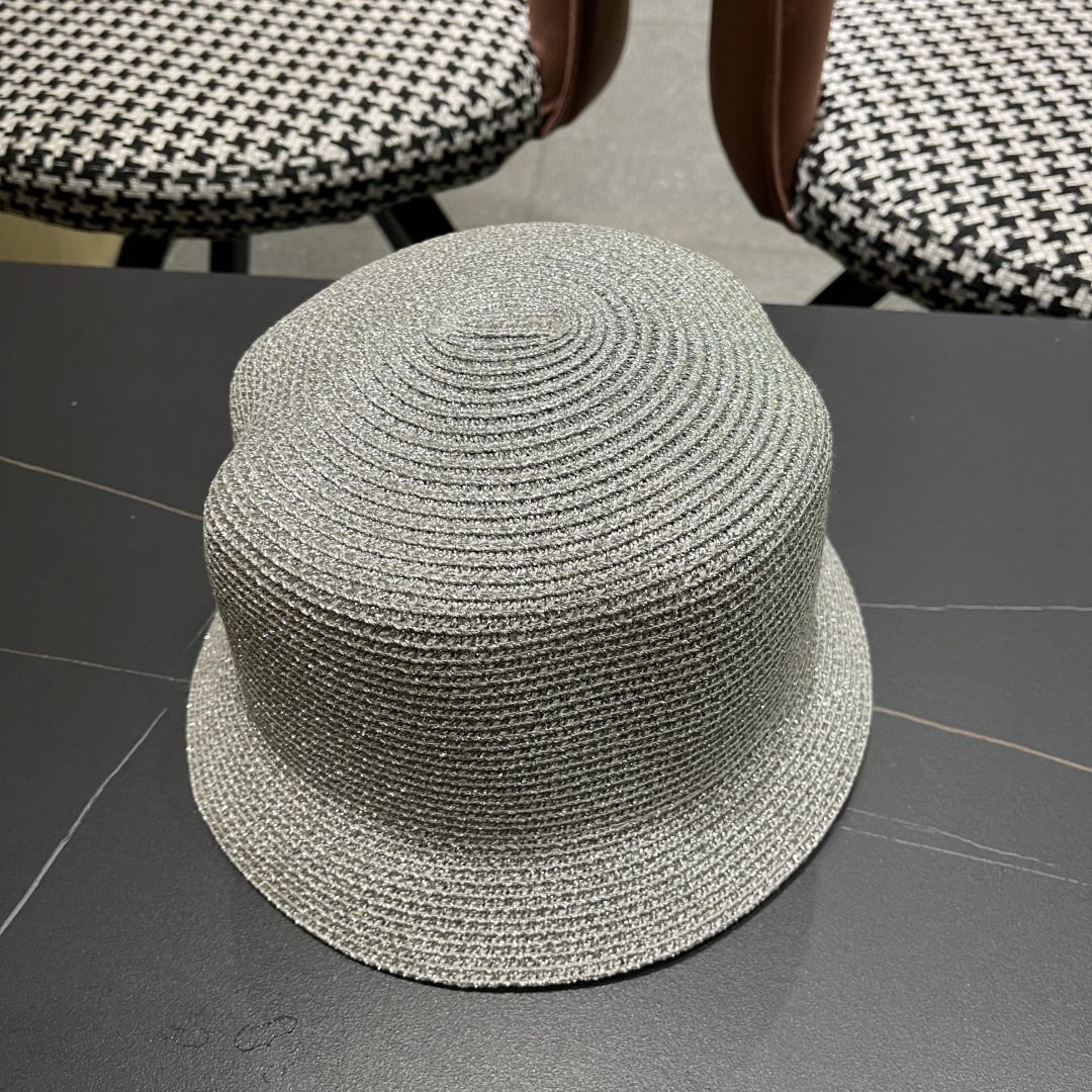  PRADA普拉达2025春夏新款遮阳草帽防嗮遮阳帽，