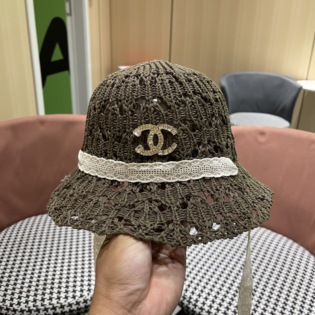  香奈儿Chanel 草帽女夏季时尚编织帽子赫本风蕾丝防晒帽复古百
搭镂空草帽沙滩帽
