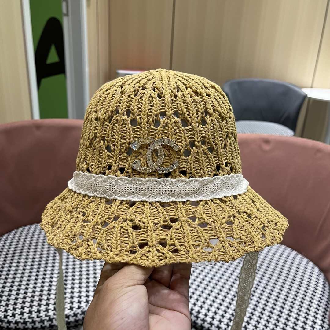  香奈儿Chanel 草帽女夏季时尚编织帽子赫本风蕾丝防晒帽复古百
搭镂空草帽沙滩帽