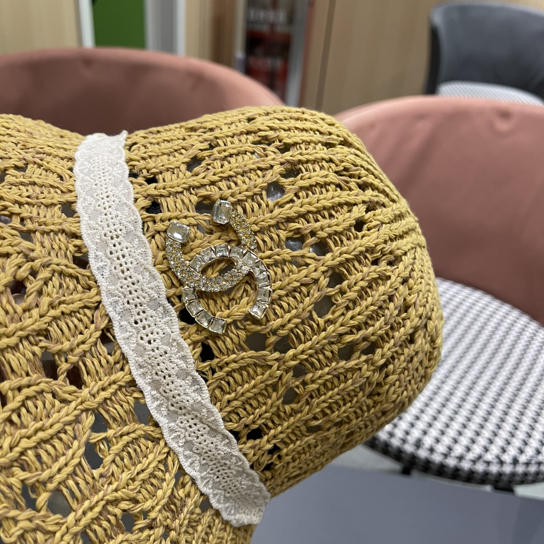  香奈儿Chanel 草帽女夏季时尚编织帽子赫本风蕾丝防晒帽复古百
搭镂空草帽沙滩帽