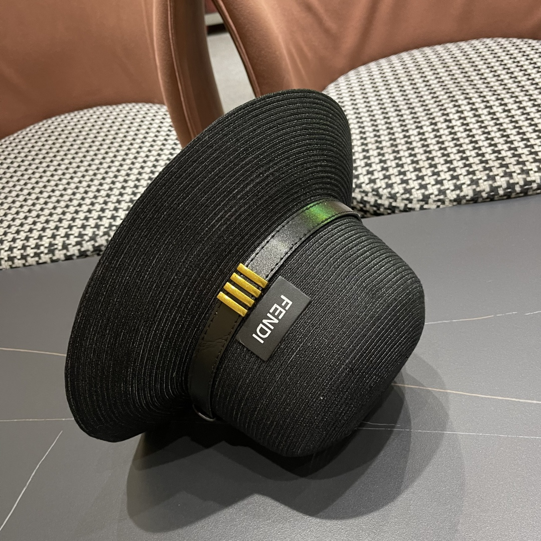  芬迪Fendi 大檐软草编帽子女夏季，品脸小防紫外线遮阳帽，可以折叠放包包