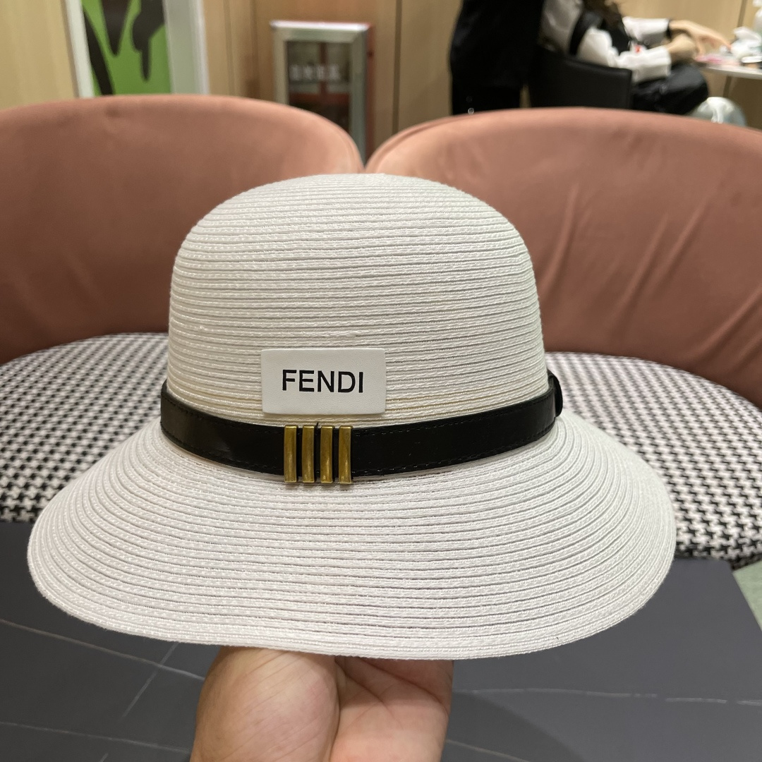  芬迪Fendi 大檐软草编帽子女夏季，品脸小防紫外线遮阳帽，可以折叠放包包