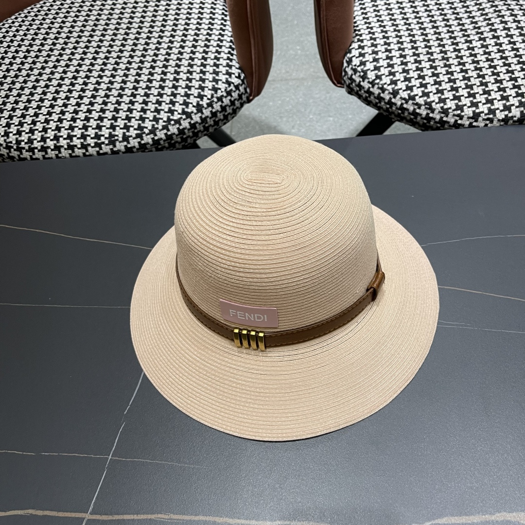  芬迪Fendi 大檐软草编帽子女夏季，品脸小防紫外线遮阳帽，可以折叠放包包