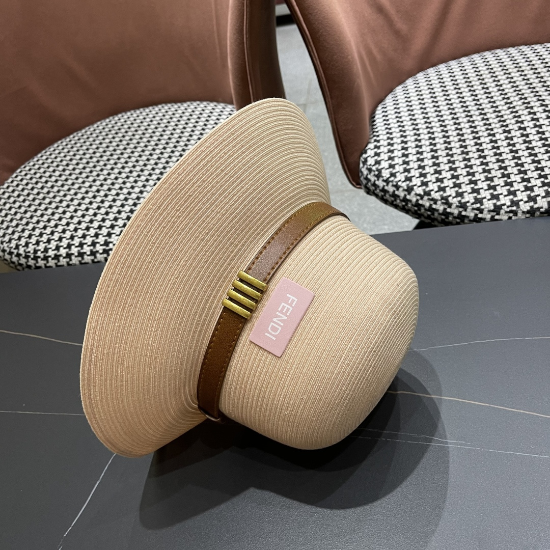  芬迪Fendi 大檐软草编帽子女夏季，品脸小防紫外线遮阳帽，可以折叠放包包