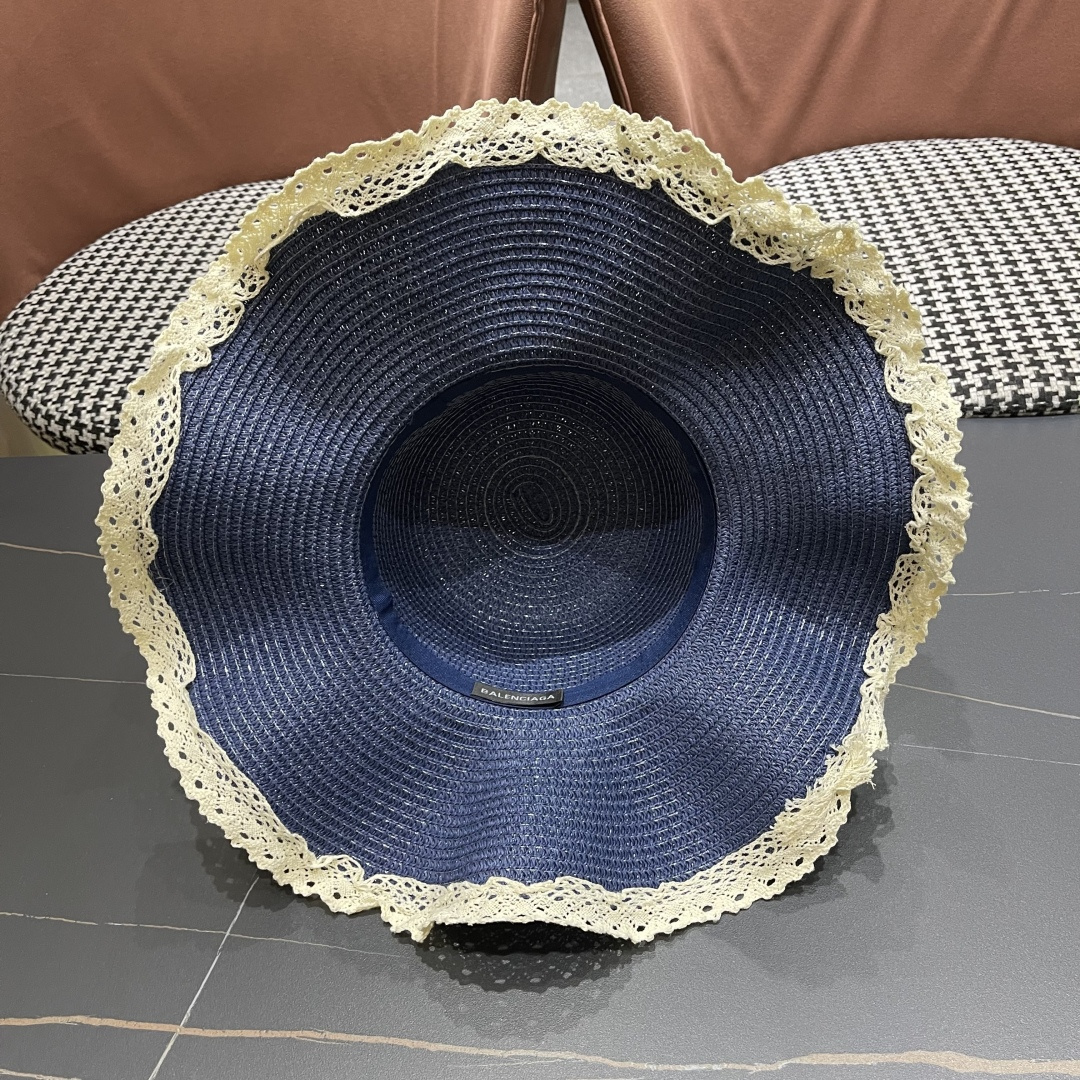  巴黎世家 BALENClAGA法式花边蕾丝草帽女夏凉帽防晒海边沙滩遮阳
帽大帽草编渔夫太阳帽