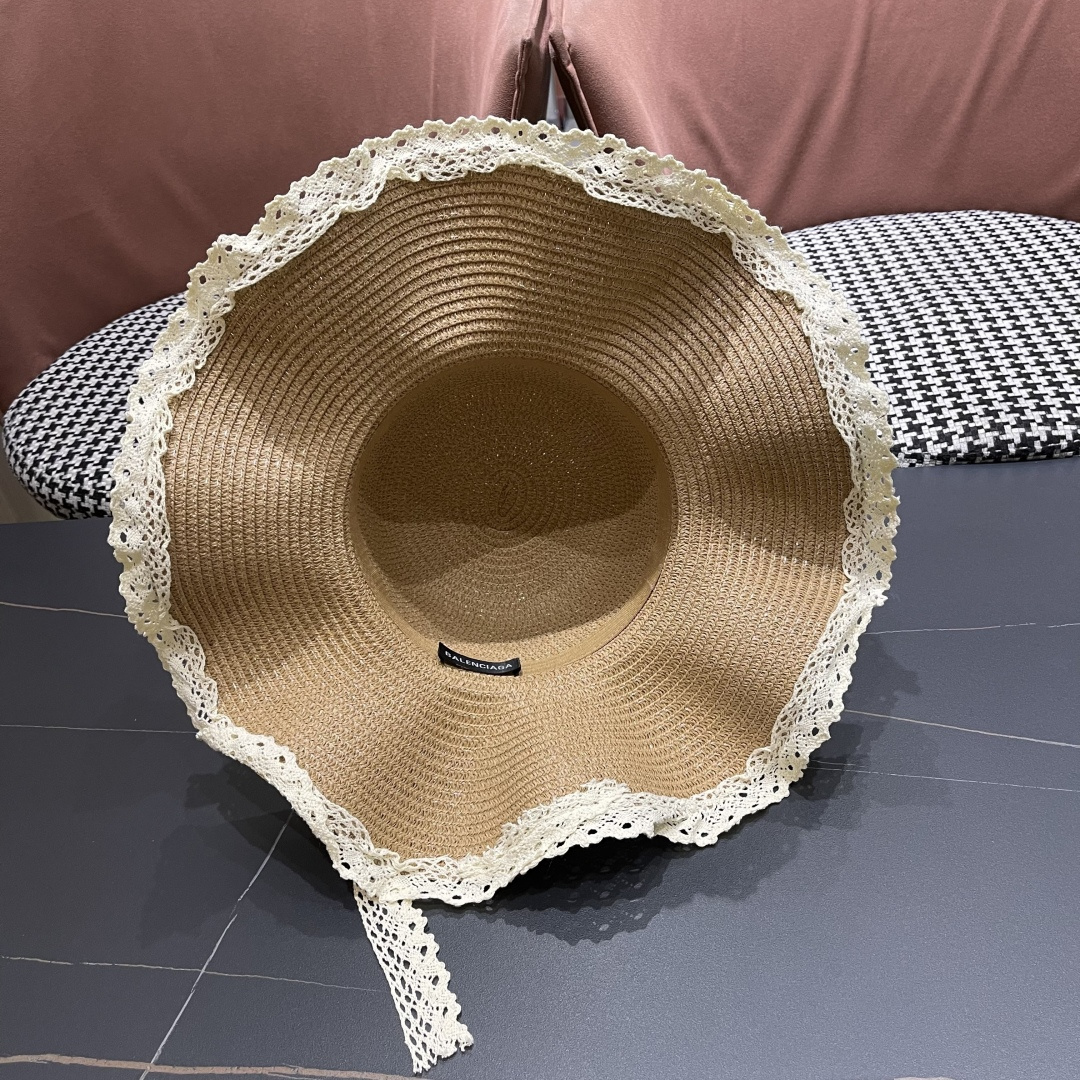  巴黎世家 BALENClAGA法式花边蕾丝草帽女夏凉帽防晒海边沙滩遮阳
帽大帽草编渔夫太阳帽