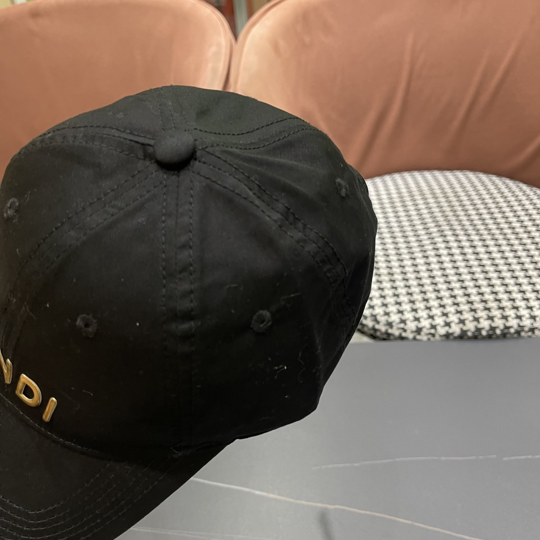  FENDI芬迪 2025新款棒球帽🧢 气质穿搭单品，质量杠杠强