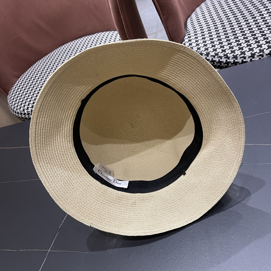  迪奥Dior草帽法式复古大珍珠蝴蝶结防晒草帽女
夏季遮阳盆帽渔夫帽可折叠