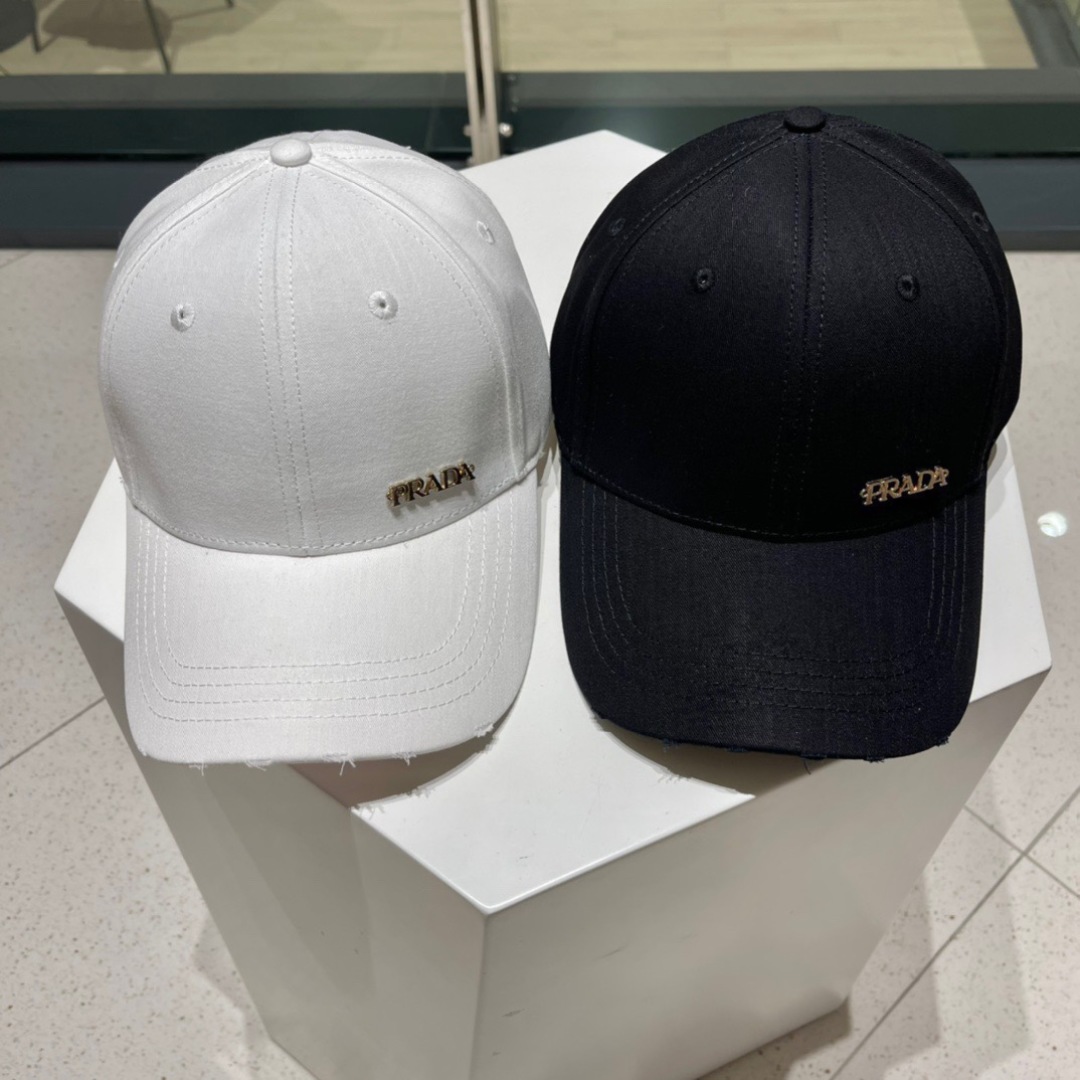  PRADA 普拉达 新品棒球帽 代购版本！时尚潮流，高端做工！非一般的品质，细节看实拍哦