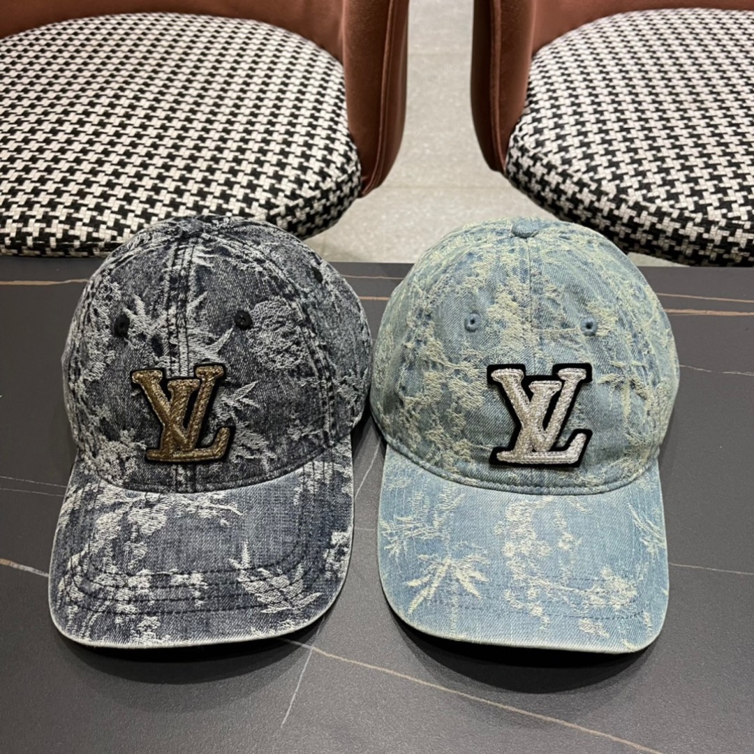🧢LV路易威登经典棒球帽，非常经典的经典，流行的复古美，四季可用，出门必备，非常显脸小