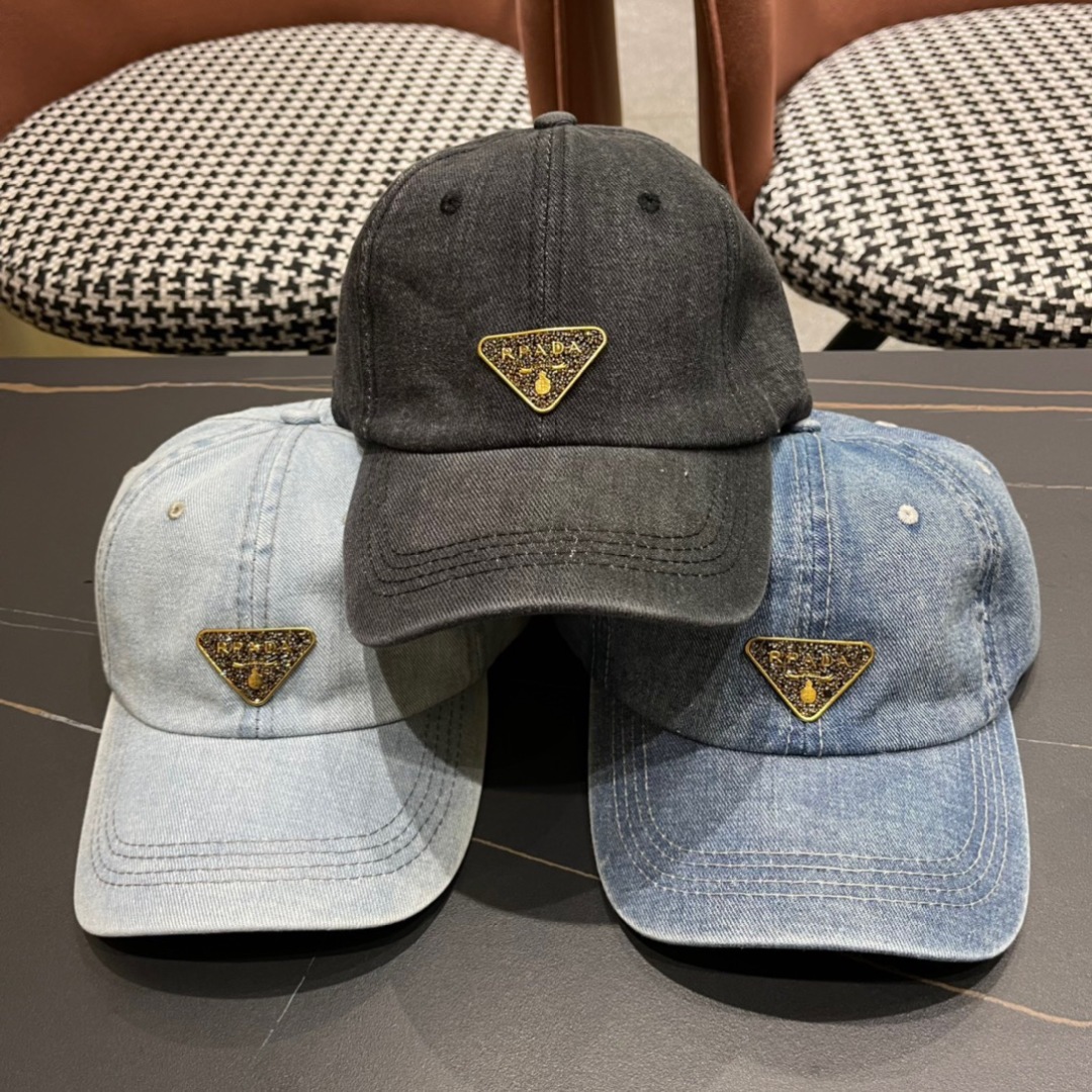  普拉达Prada 2024新款经典三角标牛仔棒球帽🧢日常刚需 颜色完美 帽型正点 简直谁戴都好看🧐质量