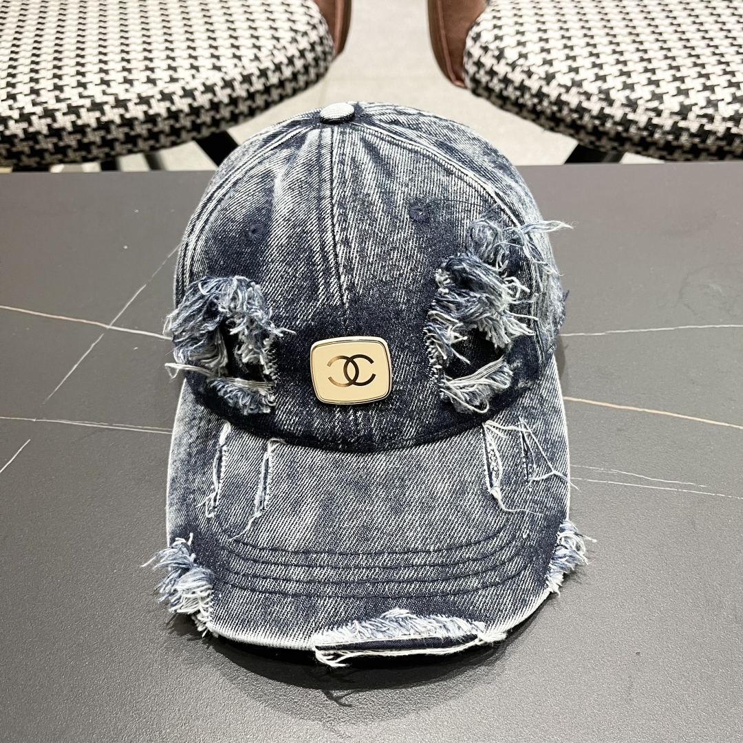  香奈儿CHANEL 新品牛仔破洞棒球帽，小香经典简约，时尚休闲设计 跑量新品