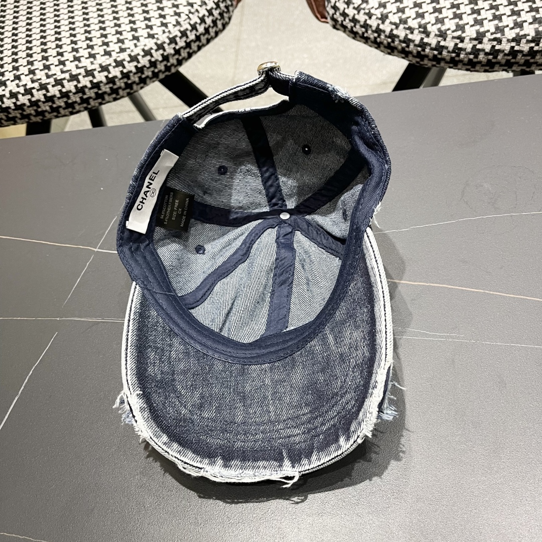  香奈儿CHANEL 新品牛仔破洞棒球帽，小香经典简约，时尚休闲设计 跑量新品
