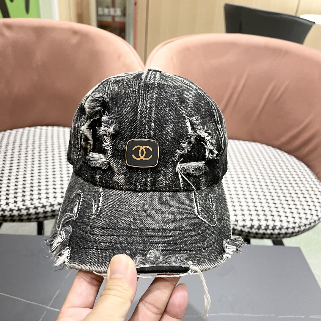  香奈儿CHANEL 新品牛仔破洞棒球帽，小香经典简约，时尚休闲设计 跑量新品