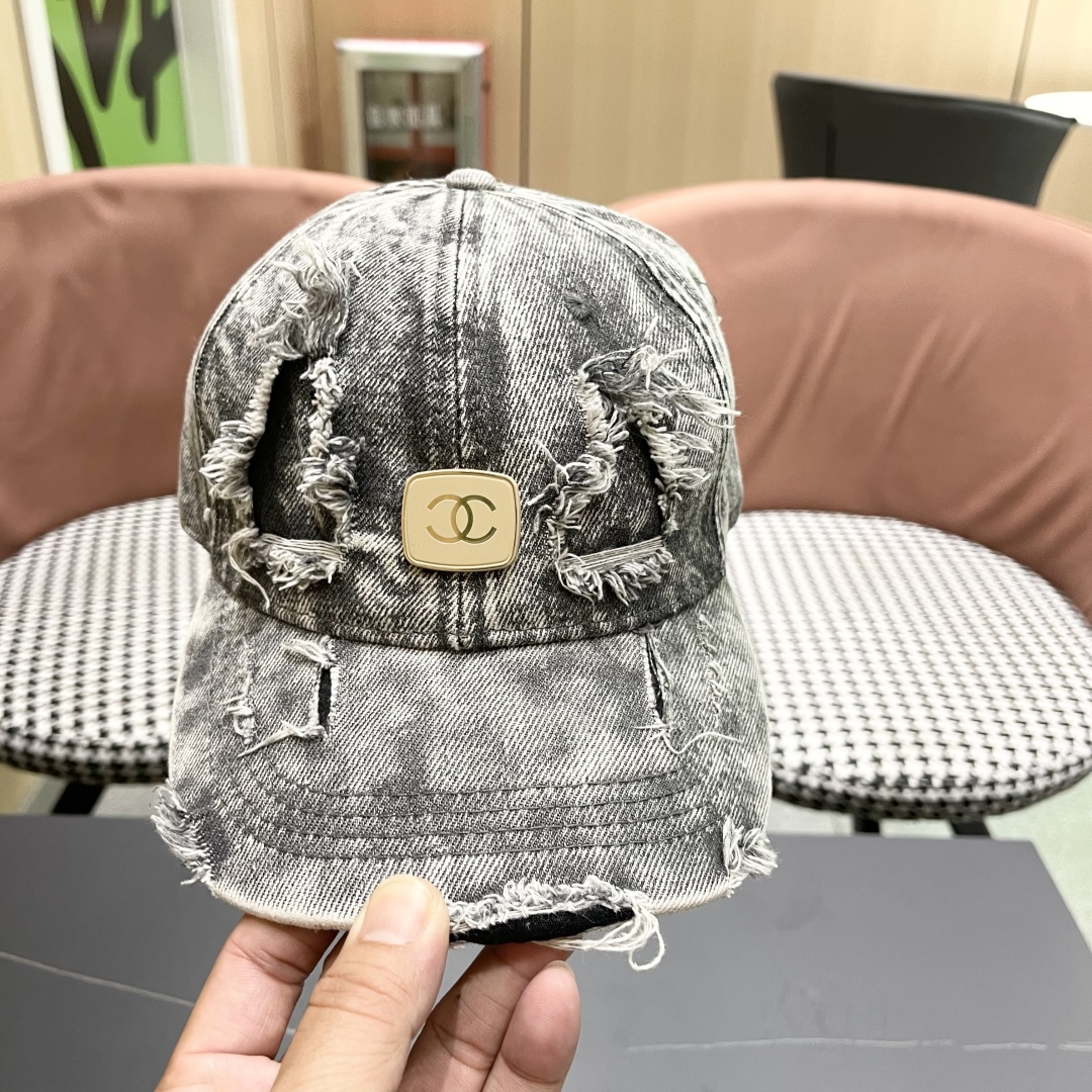  香奈儿CHANEL 新品牛仔破洞棒球帽，小香经典简约，时尚休闲设计 跑量新品
