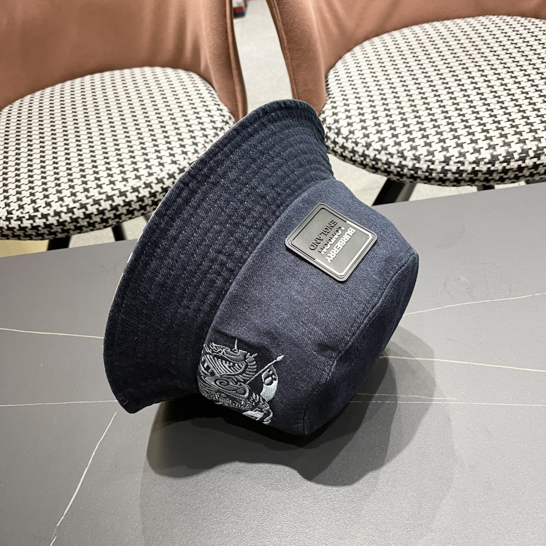 巴宝莉Burberry 2025原单新款牛仔渔夫帽 经典战马简约刺绣原单新品，超喜欢🥰火爆