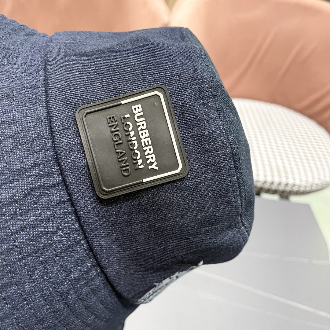 巴宝莉Burberry 2025原单新款牛仔渔夫帽 经典战马简约刺绣原单新品，超喜欢🥰火爆