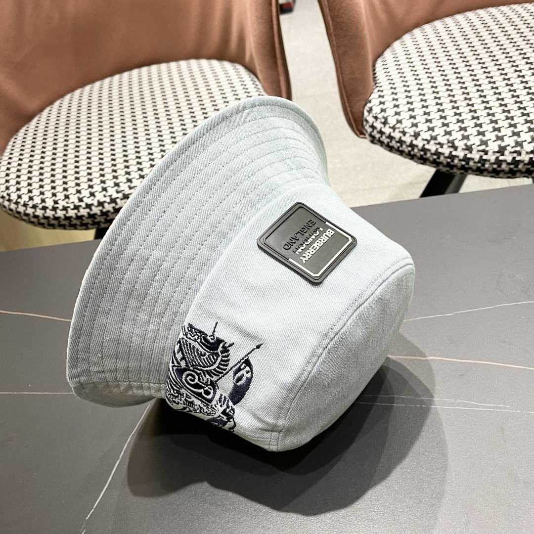 巴宝莉Burberry 2025原单新款牛仔渔夫帽 经典战马简约刺绣原单新品，超喜欢🥰火爆