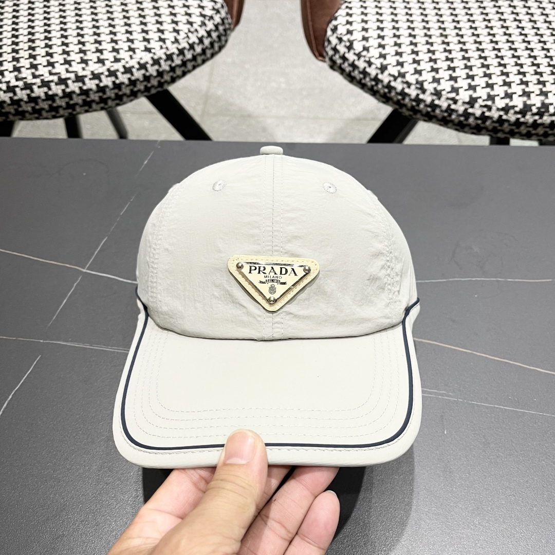  普拉达 PRADA速干棒球帽时尚潮流，高端做工！非一般的品质，细节看实拍哦