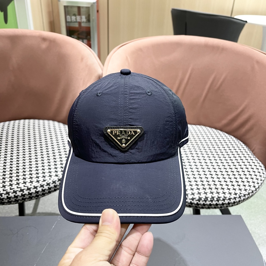  普拉达 PRADA速干棒球帽时尚潮流，高端做工！非一般的品质，细节看实拍哦