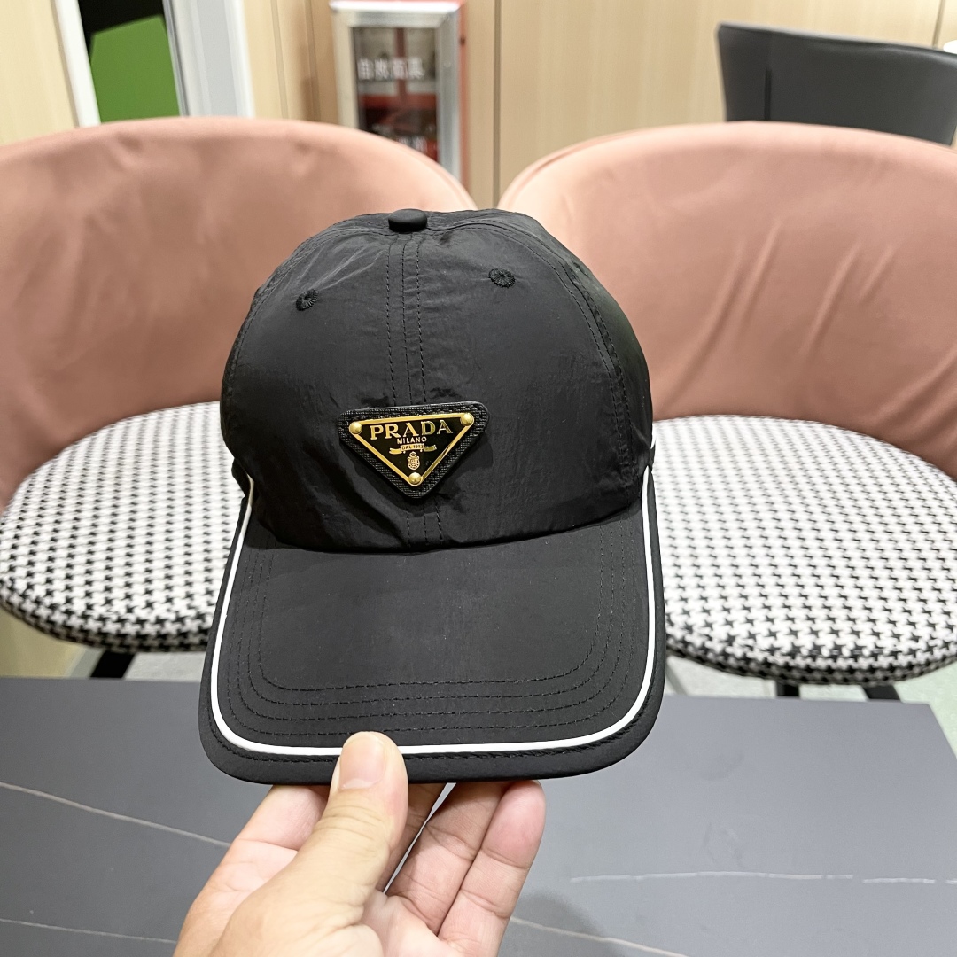  普拉达 PRADA速干棒球帽时尚潮流，高端做工！非一般的品质，细节看实拍哦