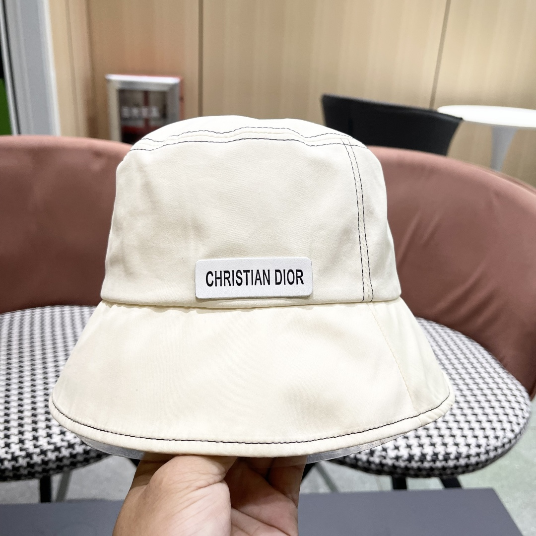 【DIOR迪奥】2025春夏新款简约渔夫帽，🔆百搭日常款～出街必备