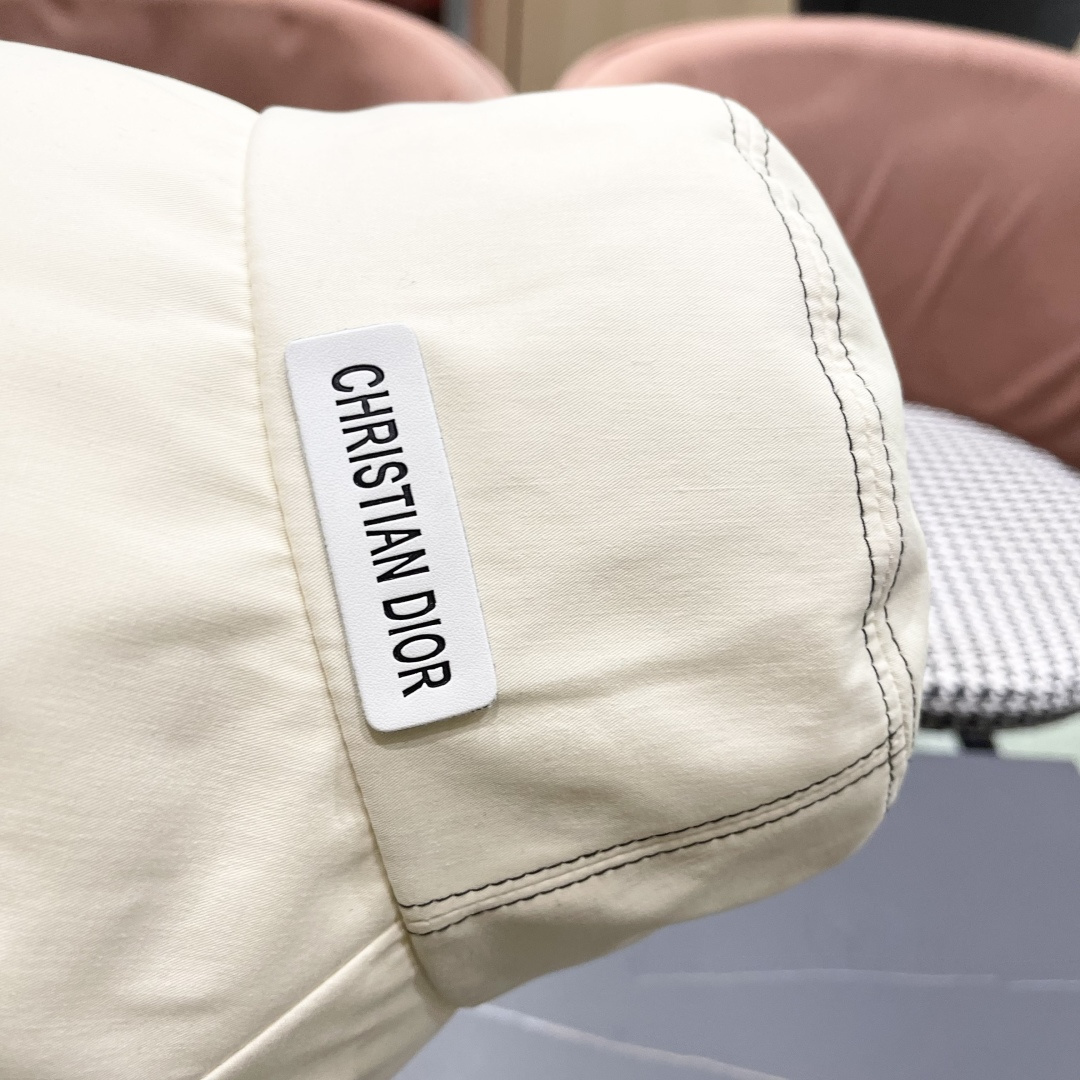 【DIOR迪奥】2025春夏新款简约渔夫帽，🔆百搭日常款～出街必备