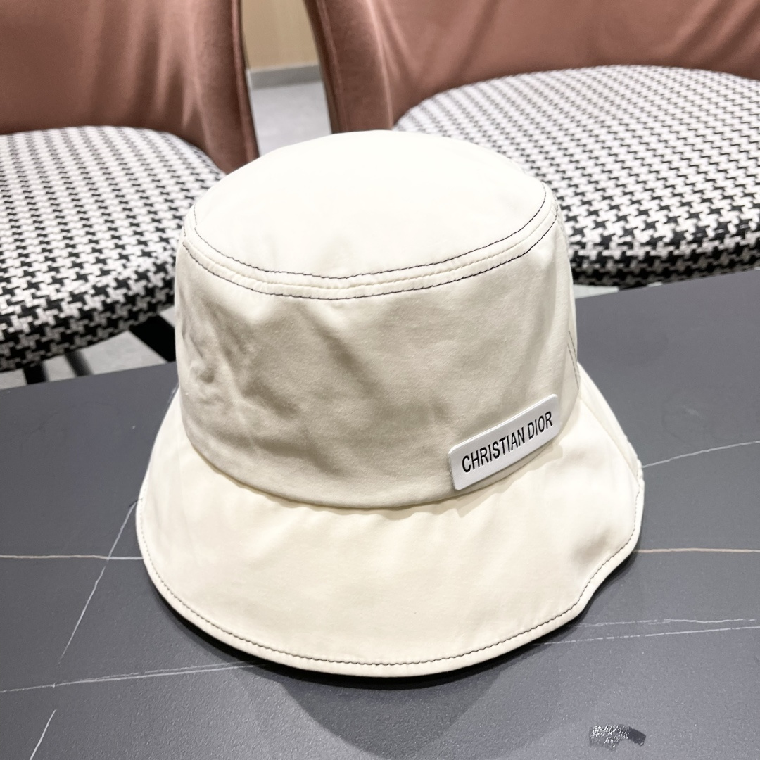 【DIOR迪奥】2025春夏新款简约渔夫帽，🔆百搭日常款～出街必备
