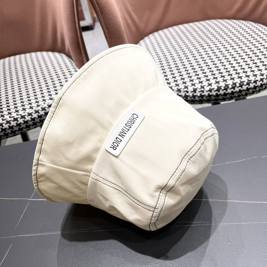 【DIOR迪奥】2025春夏新款简约渔夫帽，🔆百搭日常款～出街必备