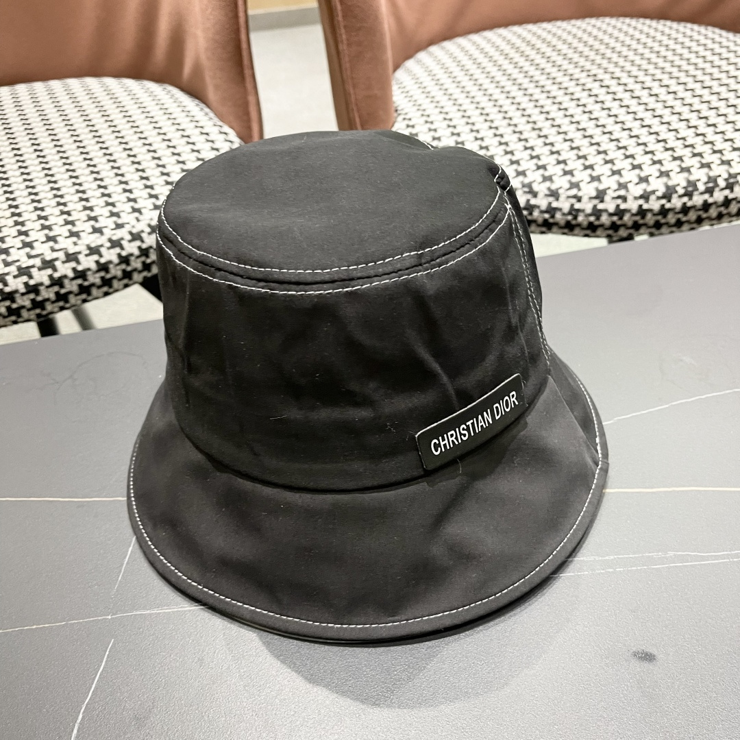 【DIOR迪奥】2025春夏新款简约渔夫帽，🔆百搭日常款～出街必备