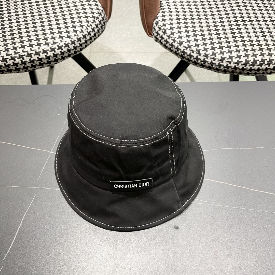 【DIOR迪奥】2025春夏新款简约渔夫帽，🔆百搭日常款～出街必备