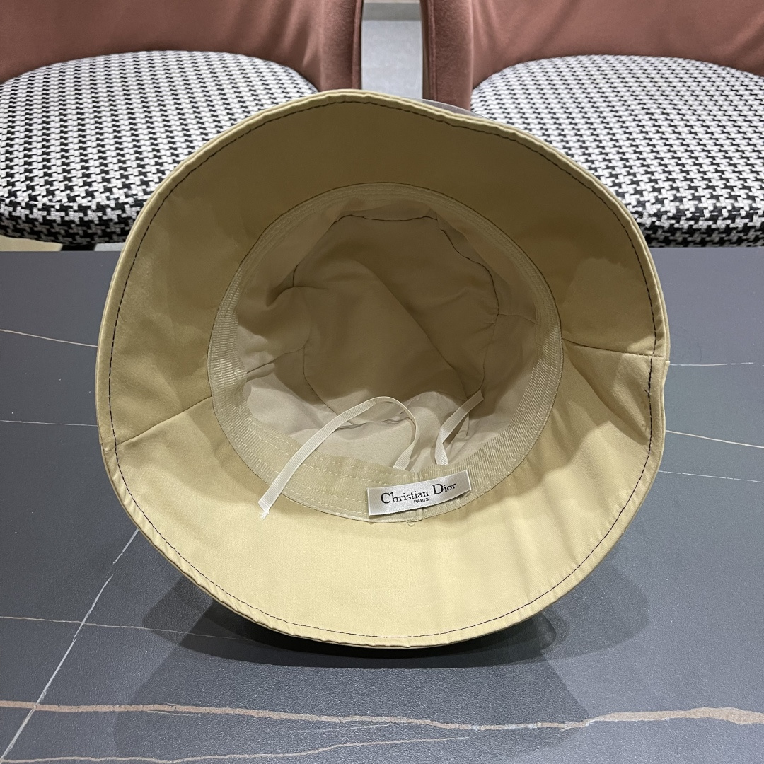 【DIOR迪奥】2025春夏新款简约渔夫帽，🔆百搭日常款～出街必备