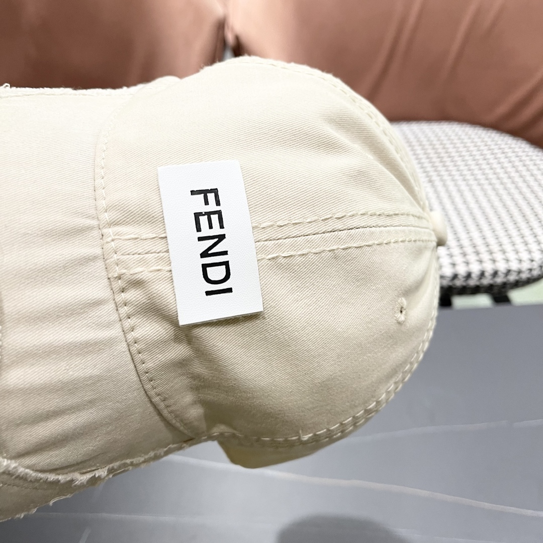 FENDI芬迪 棒球帽🧢 气质穿搭单品，质量杠杠👍
