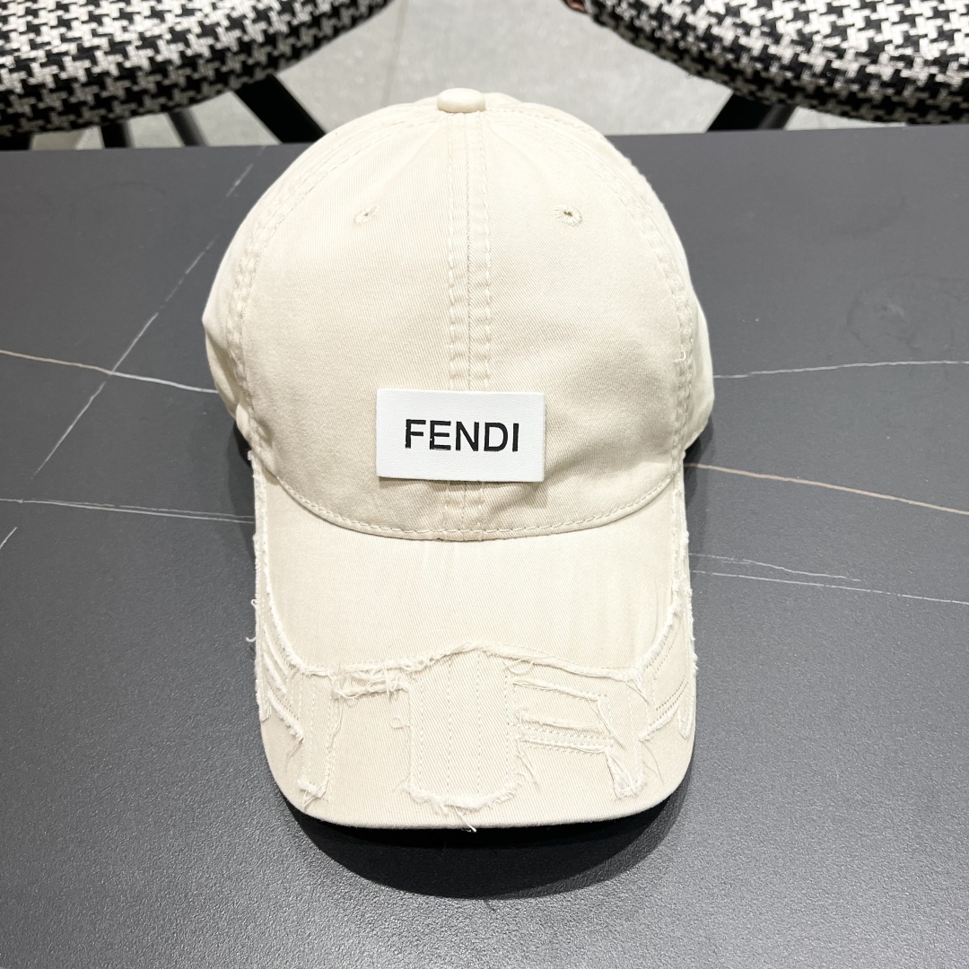  FENDI芬迪 棒球帽🧢 气质穿搭单品，质量杠杠👍
