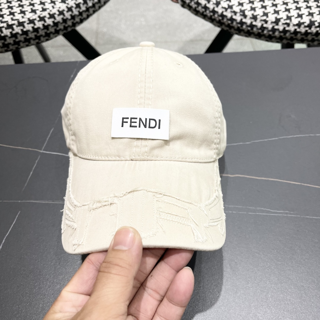  FENDI芬迪 棒球帽🧢 气质穿搭单品，质量杠杠👍