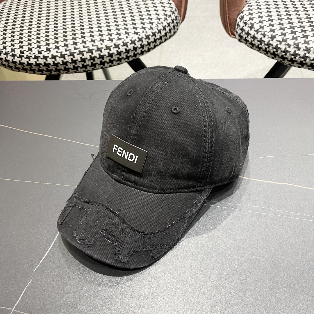  FENDI芬迪 棒球帽🧢 气质穿搭单品，质量杠杠👍