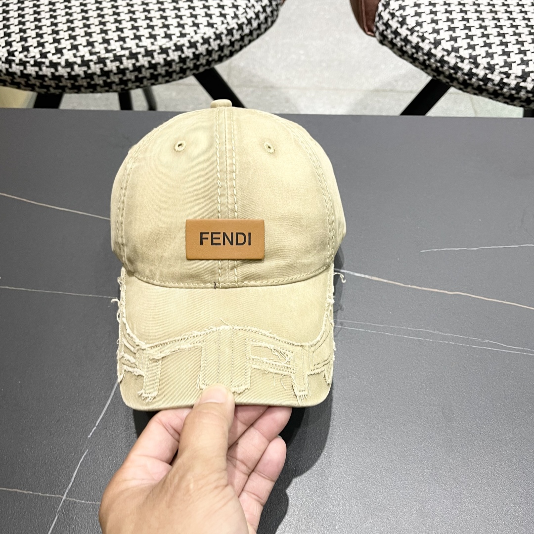  FENDI芬迪 棒球帽🧢 气质穿搭单品，质量杠杠👍