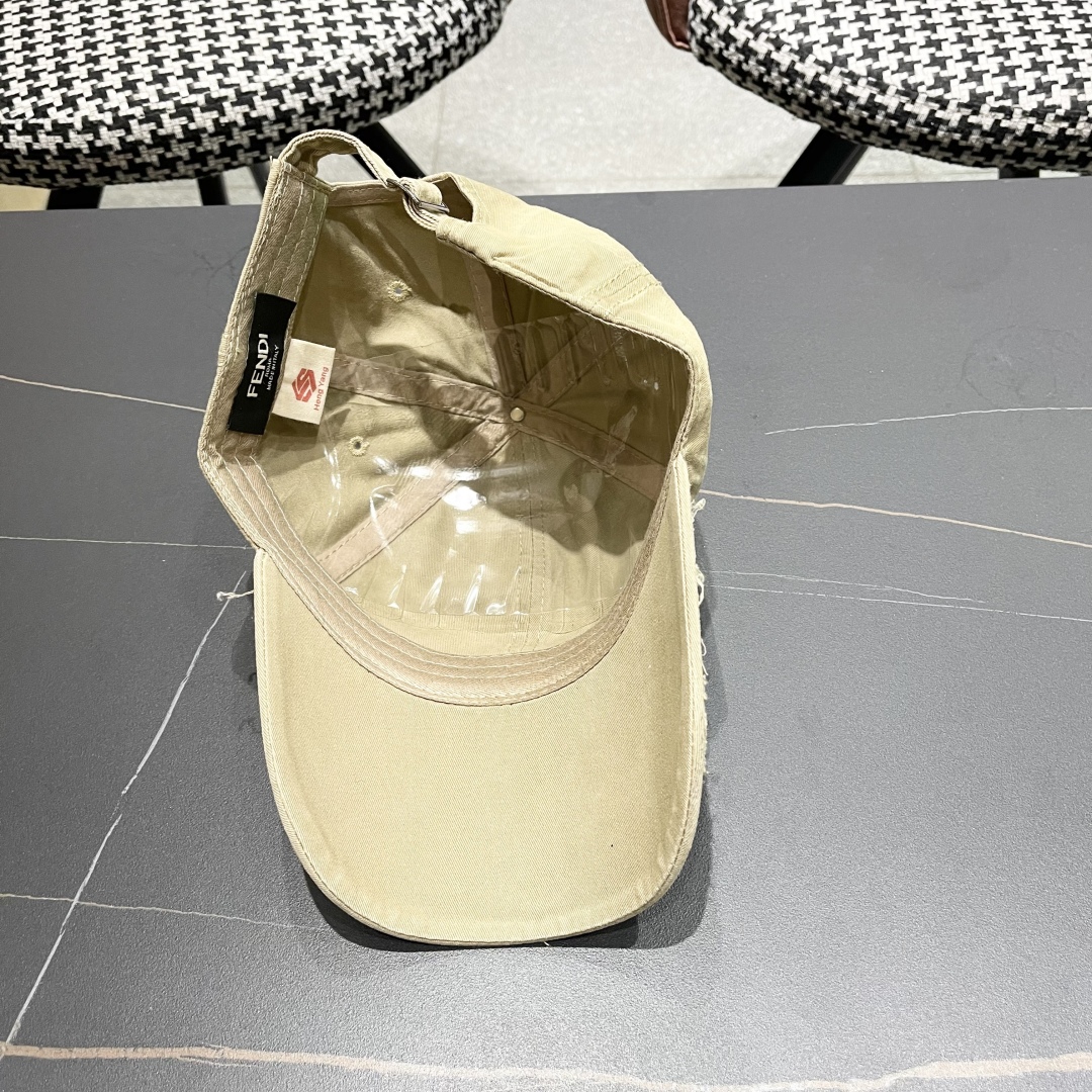  FENDI芬迪 棒球帽🧢 气质穿搭单品，质量杠杠👍