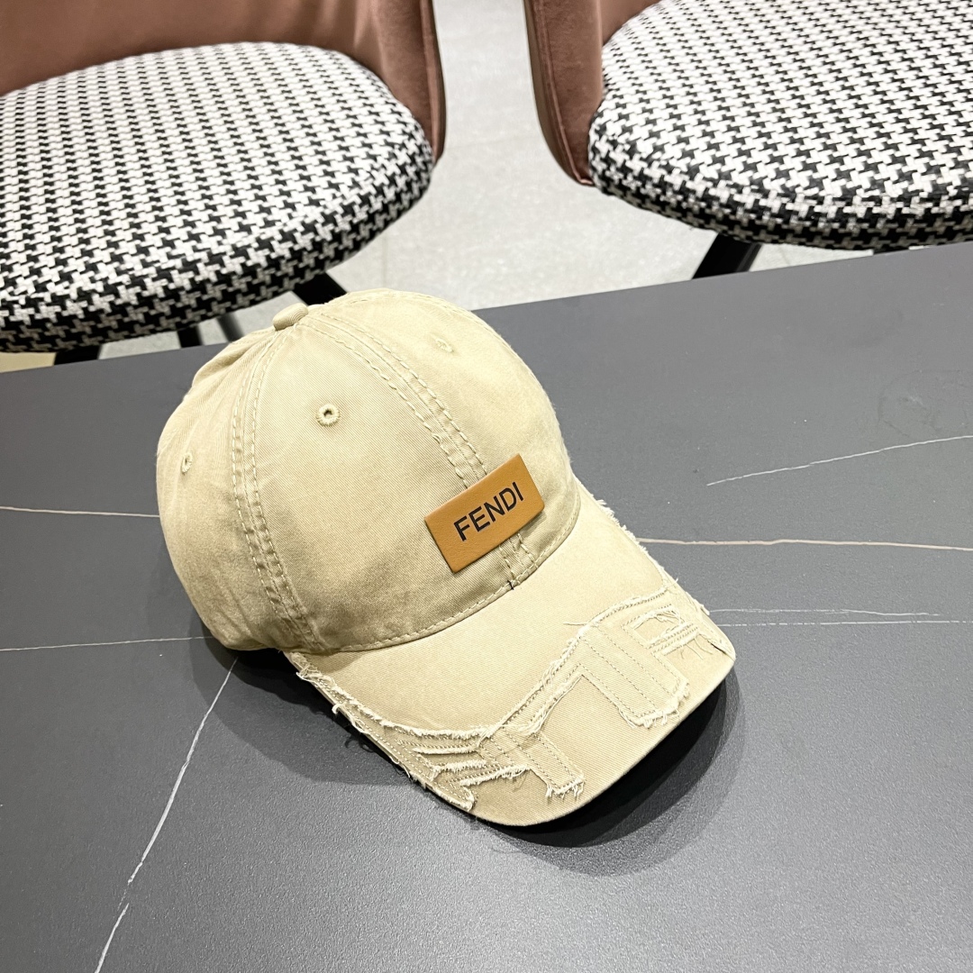  FENDI芬迪 棒球帽🧢 气质穿搭单品，质量杠杠👍