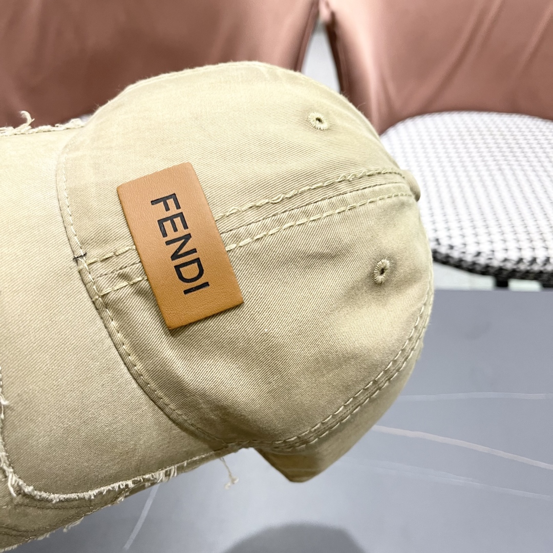  FENDI芬迪 棒球帽🧢 气质穿搭单品，质量杠杠👍