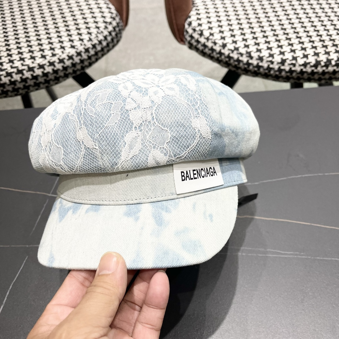  巴黎世家帽子女2025春季新品牛仔刺绣蕾丝渔夫帽时尚
显脸气质八角帽