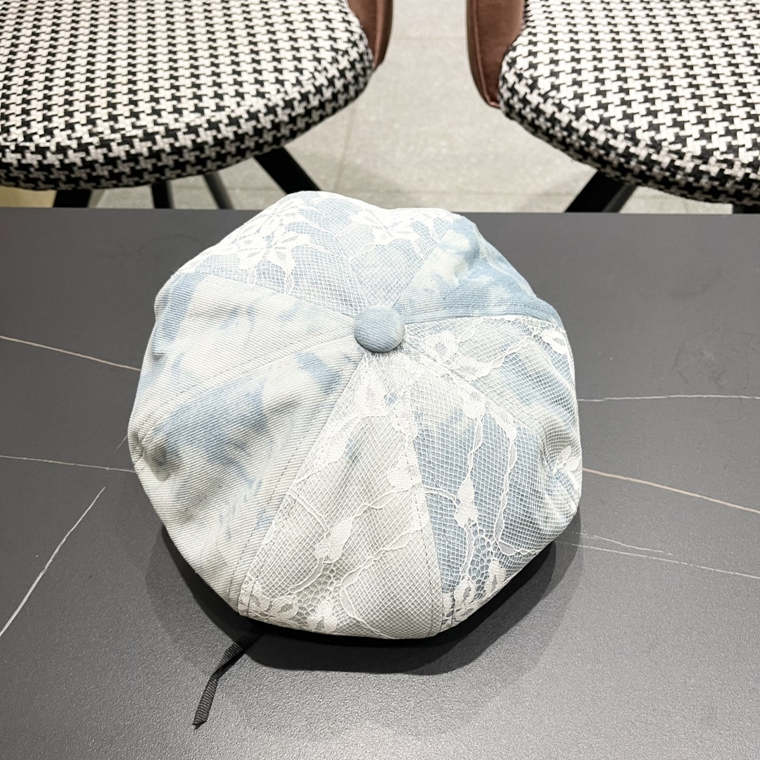  巴黎世家帽子女2025春季新品牛仔刺绣蕾丝渔夫帽时尚
显脸气质八角帽