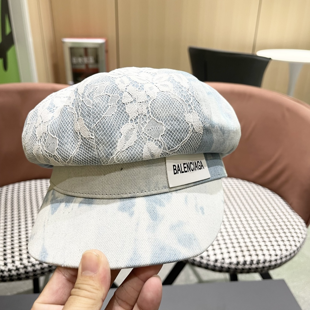  巴黎世家帽子女2025春季新品牛仔刺绣蕾丝渔夫帽时尚
显脸气质八角帽